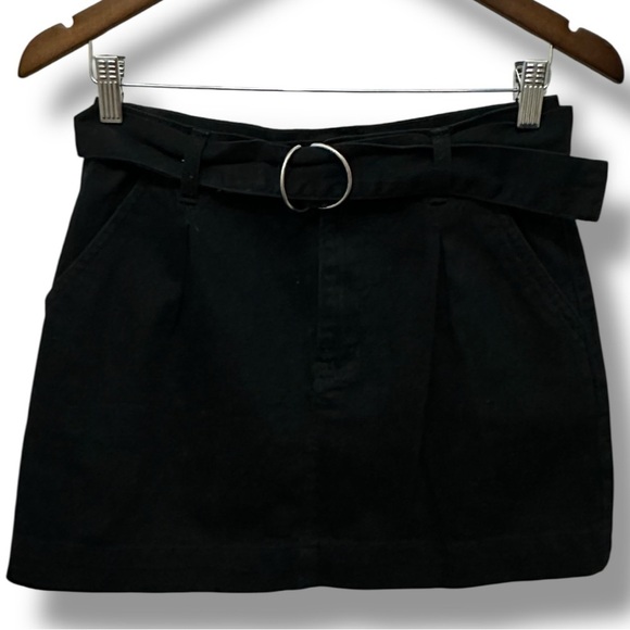 Bundle Set | EUC Coral Ruffle Sleeve Blouse + Black Belted Mini Skirt (Size M) - Picture 7 of 12